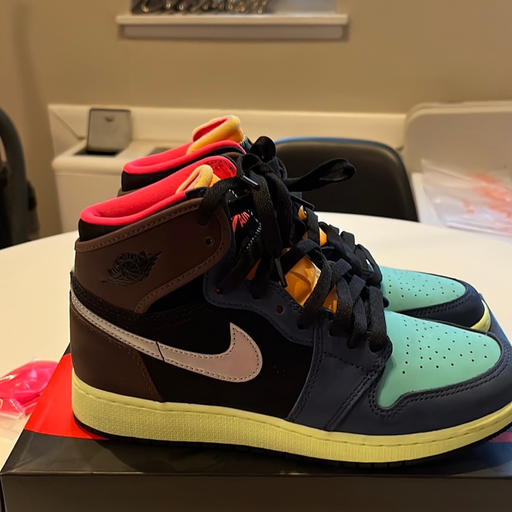 air jordan 1 retro high og multi color